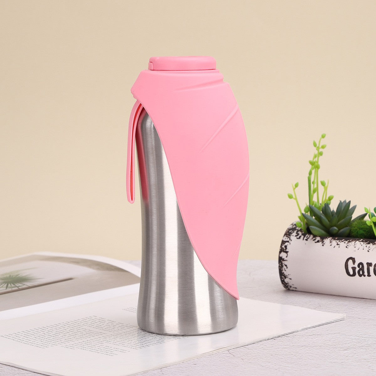 Stainless steel pet travel water bottle, 24 oz – Pink, 24 fl oz (710 ml)